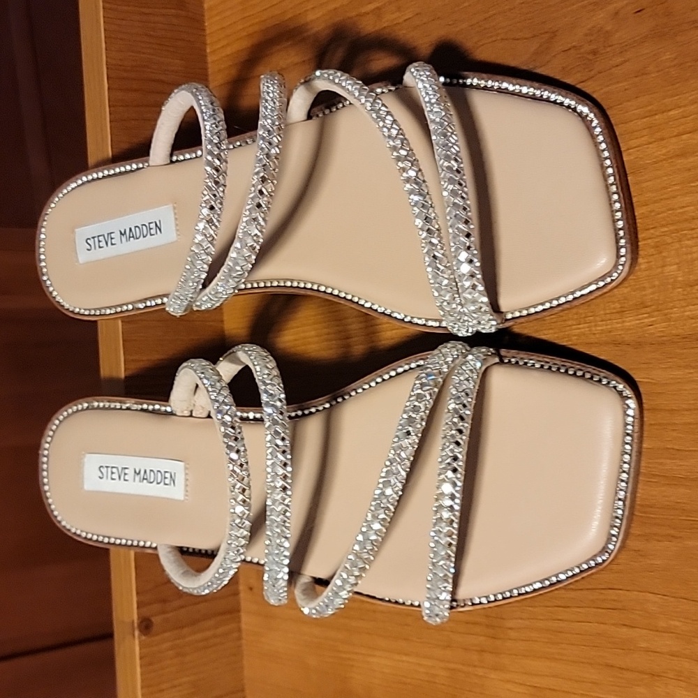 Steven Madden Rhinestone sandels